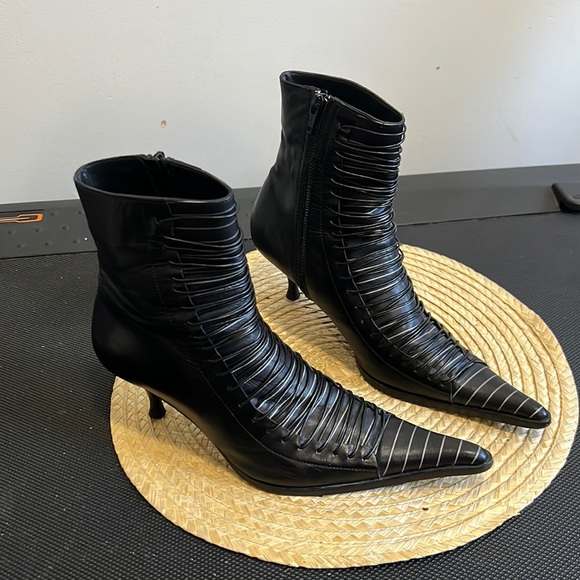 Davos Gomma Leather Pointy Unique Ankle Boot Size 37 - Picture 4 of 10